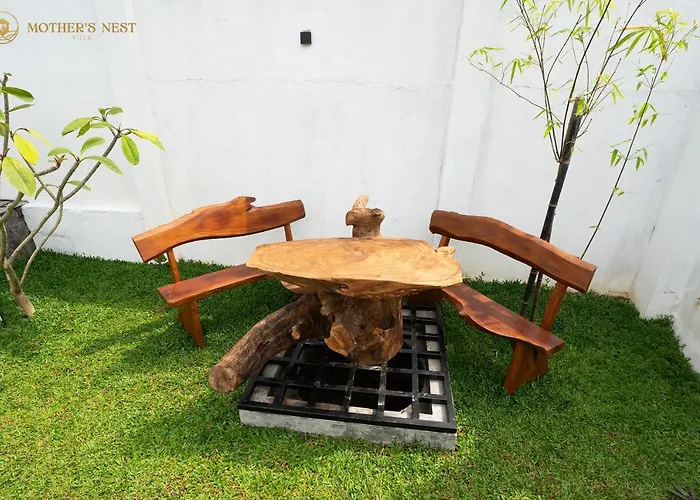Mother\'S Nest Villa With Pool